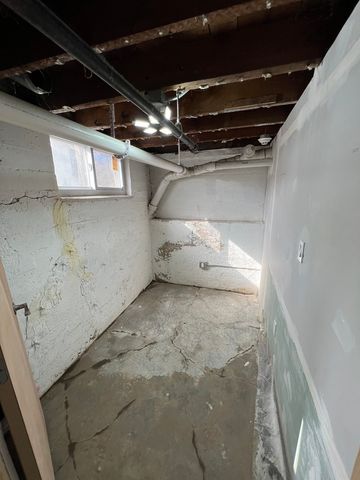 301 W MAIN Street 2, Barrington, IL 60010