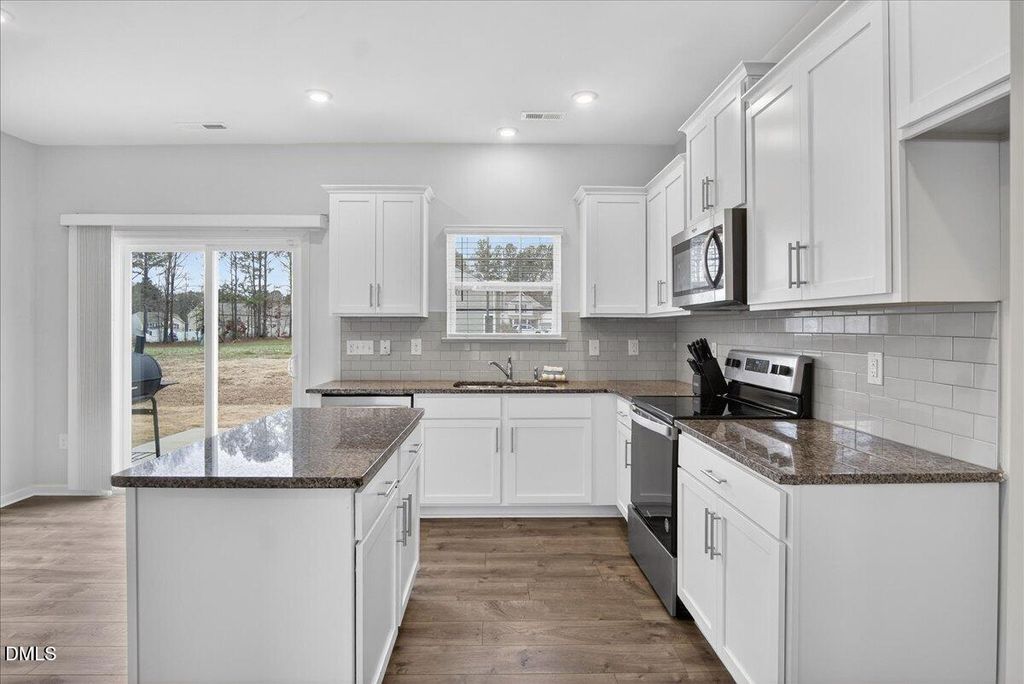 79 Rockwater Way, Zebulon, NC 27597