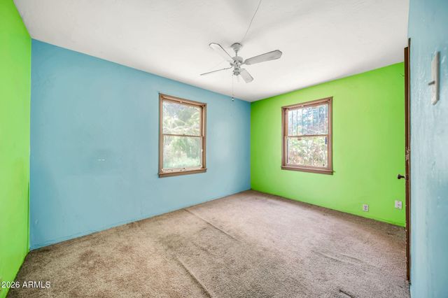 915 W TAMARISK Street, Phoenix, AZ 85041