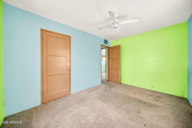 915 W TAMARISK Street, Phoenix, AZ 85041