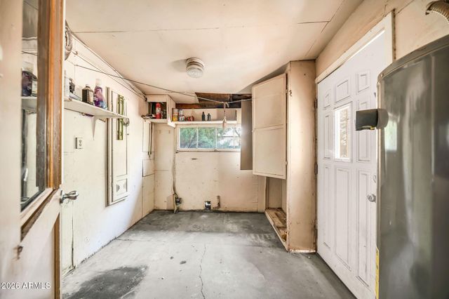915 W TAMARISK Street, Phoenix, AZ 85041