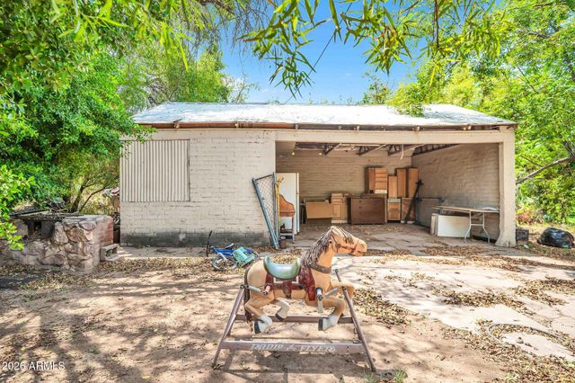 915 W TAMARISK Street, Phoenix, AZ 85041