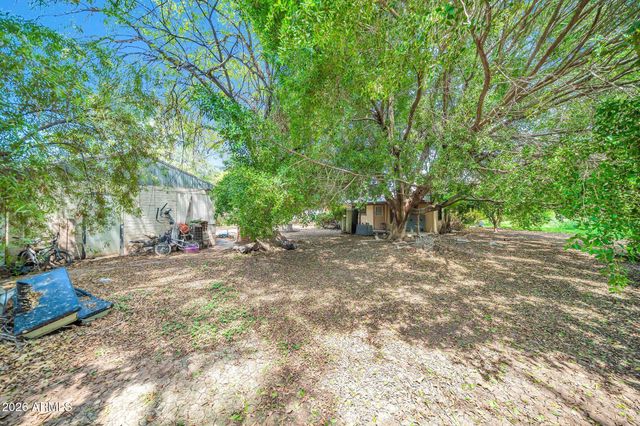 915 W TAMARISK Street, Phoenix, AZ 85041