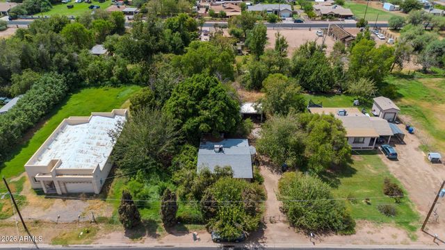 915 W TAMARISK Street, Phoenix, AZ 85041