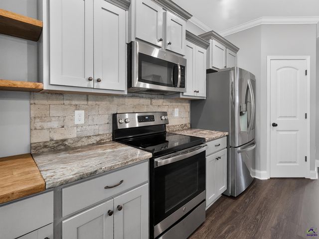 616 Lattice Bend, Bonaire, GA 51005