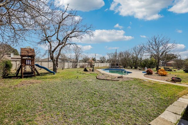 1107 Long Meadow DR, Round Rock, TX 78664
