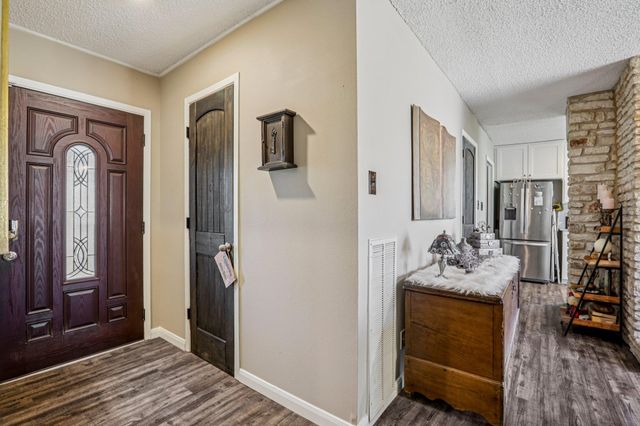 1107 Long Meadow DR, Round Rock, TX 78664