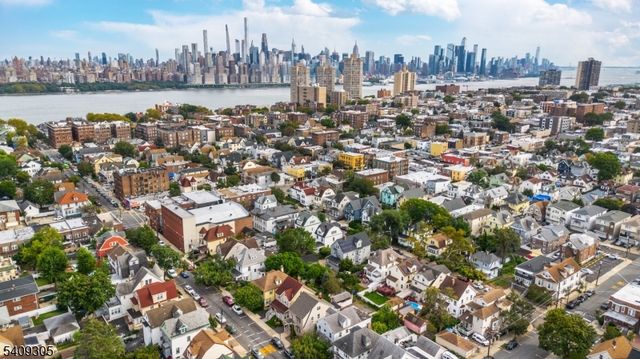 229 77Th St, North Bergen Twp., NJ 07047