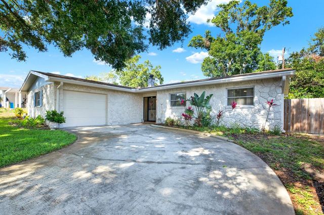 8253 137TH LANE, Seminole, FL 33776