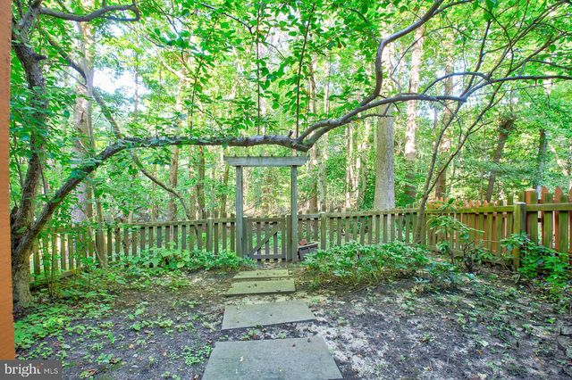 8244 QUILL POINT DR, Bowie, MD 20720