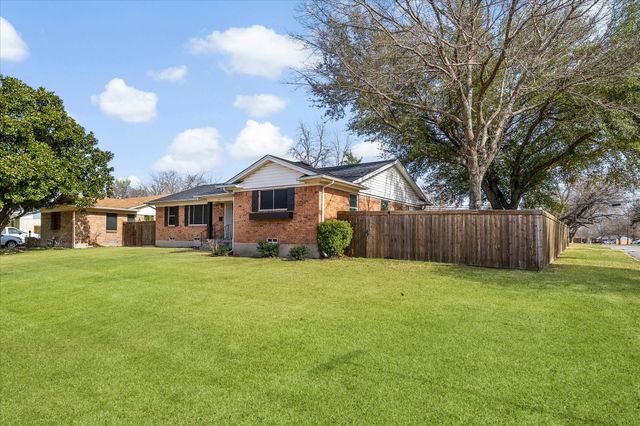 1038 Lakeview Drive, Mesquite, TX 75149