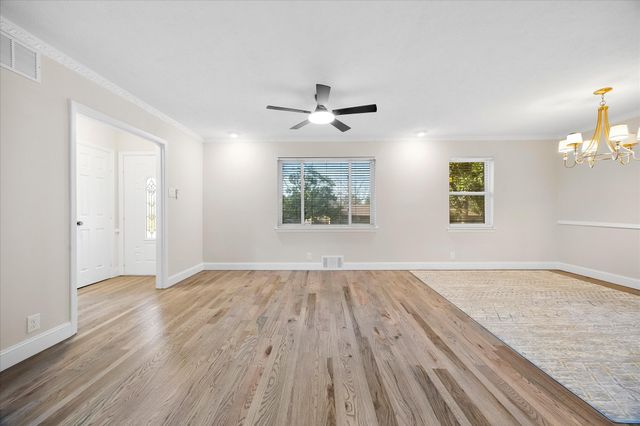 1038 Lakeview Drive, Mesquite, TX 75149