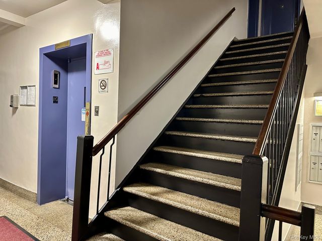 11230 Northern Boulevard 4G, Corona, NY 11368