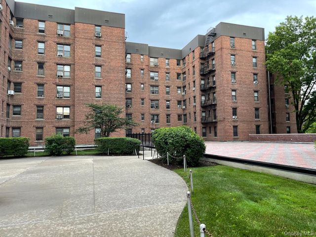 11230 Northern Boulevard 4G, Corona, NY 11368
