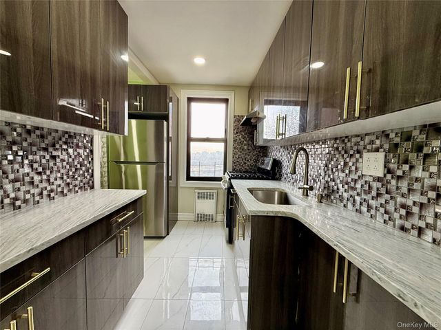 11230 Northern Boulevard 4G, Corona, NY 11368