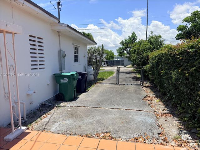 1525 SW 76th Court 0, Miami, FL 33144