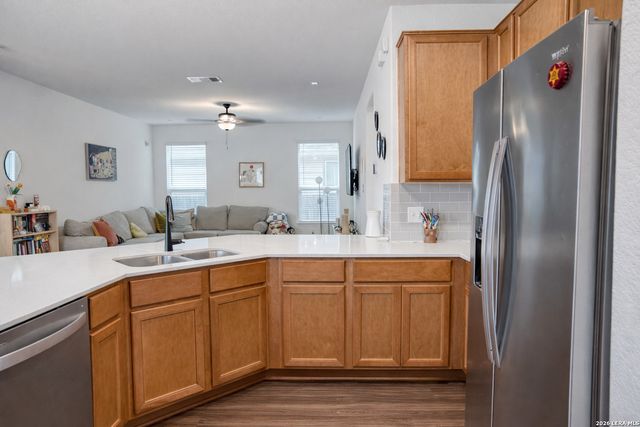 140 MAROON LN, Kyle, TX 78640