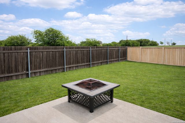 140 MAROON LN, Kyle, TX 78640