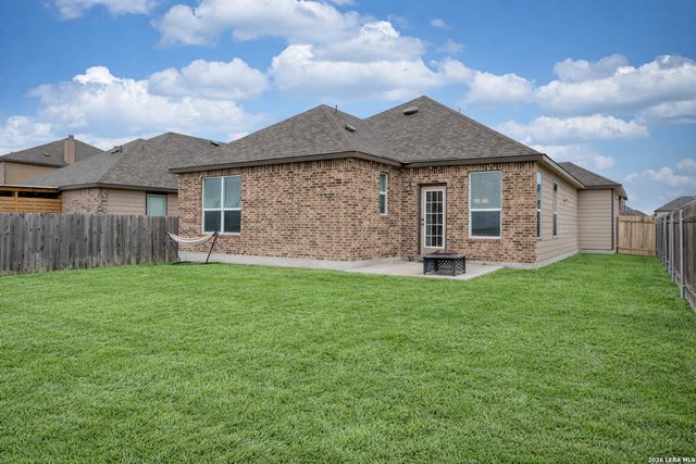 140 MAROON LN, Kyle, TX 78640