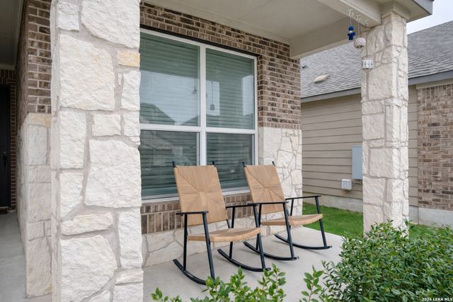 140 MAROON LN, Kyle, TX 78640