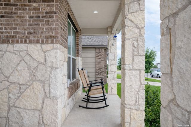 140 MAROON LN, Kyle, TX 78640