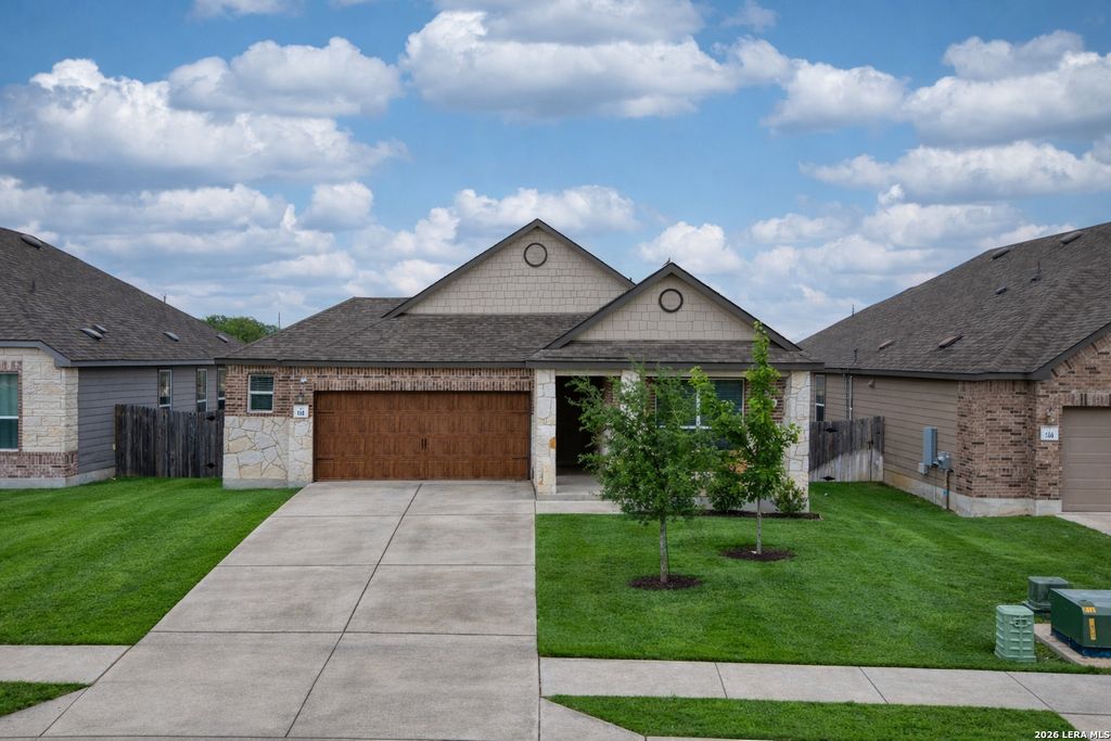 140 MAROON LN, Kyle, TX 78640