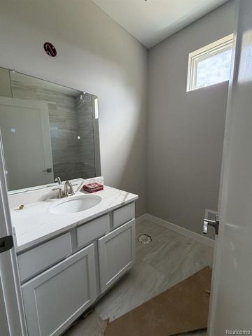 825 Preserve Lane, White Lake, MI 48386