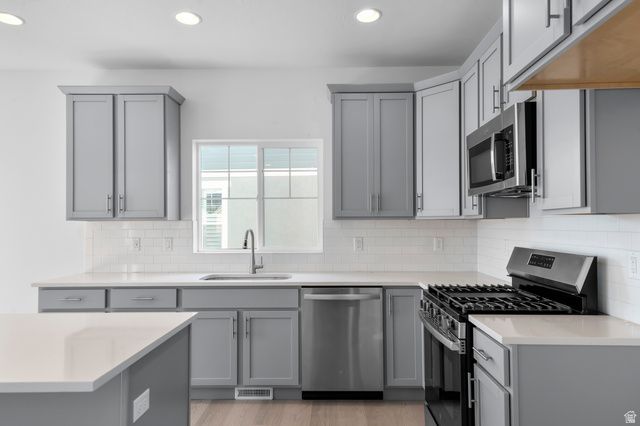 595 W JUNEGRASS LN, Stansbury Park, UT 84074