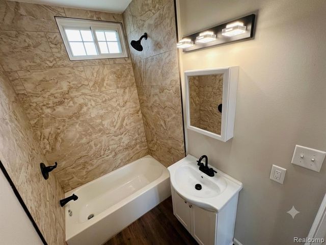 557 White Avenue, Lincoln Park, MI 48146