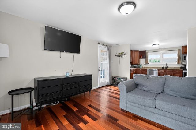 2418 BRUNSWICK RD, Halethorpe, MD 21227