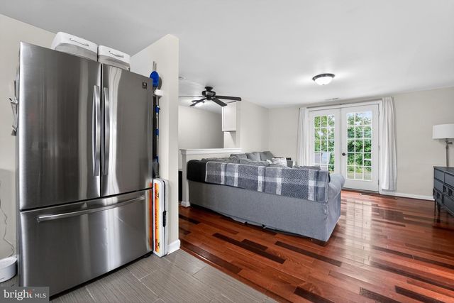 2418 BRUNSWICK RD, Halethorpe, MD 21227
