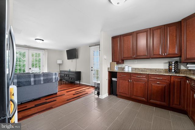 2418 BRUNSWICK RD, Halethorpe, MD 21227