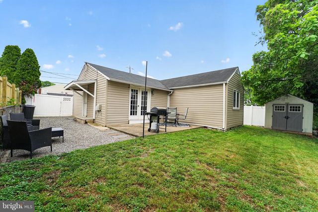 2418 BRUNSWICK RD, Halethorpe, MD 21227