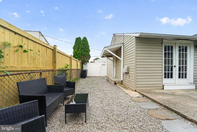 2418 BRUNSWICK RD, Halethorpe, MD 21227
