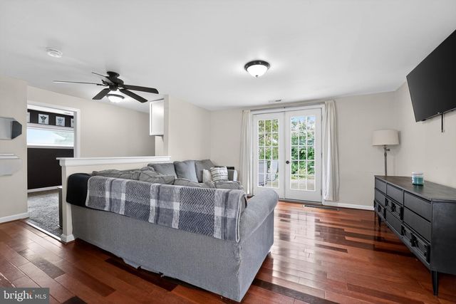 2418 BRUNSWICK RD, Halethorpe, MD 21227
