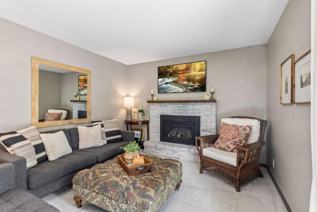 6265 Oakwood Road, Woodbury, MN 55125