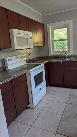 738 E MINNEOLA AVENUE, Clermont, FL 34711