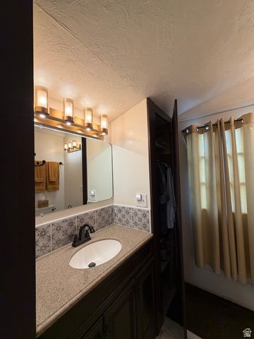807 E 300 S, Spanish Fork, UT 84660
