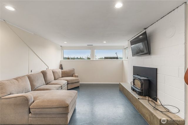 109 View Drive, Aberdeen, WA 98520