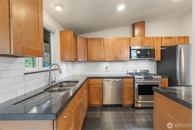 109 View Drive, Aberdeen, WA 98520