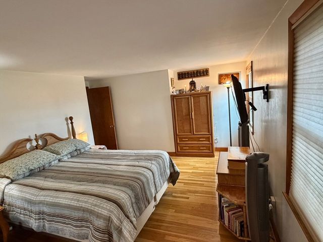 54 River St, Billerica, MA 01821