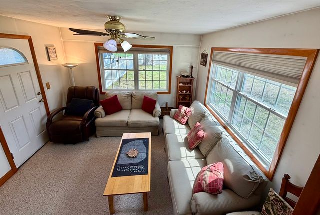 54 River St, Billerica, MA 01821