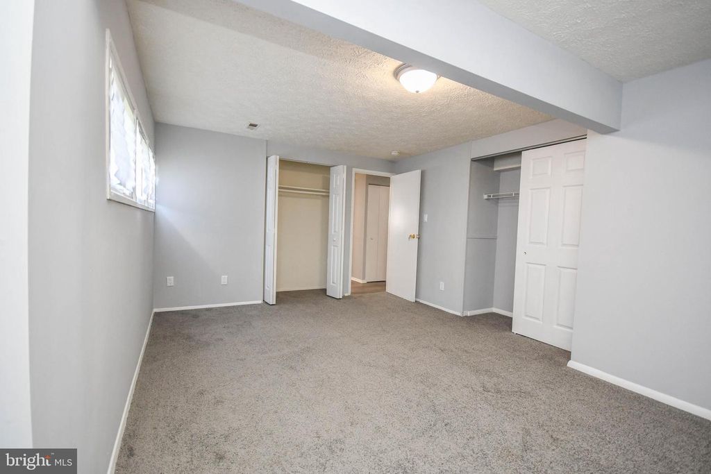 Image 21 of property listing at 332 SUTER RD, Baltimore, MD 21228