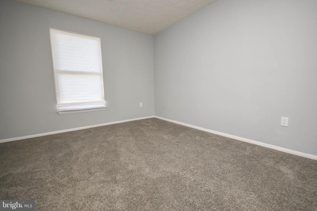 Image 29 of property listing at 332 SUTER RD, Baltimore, MD 21228