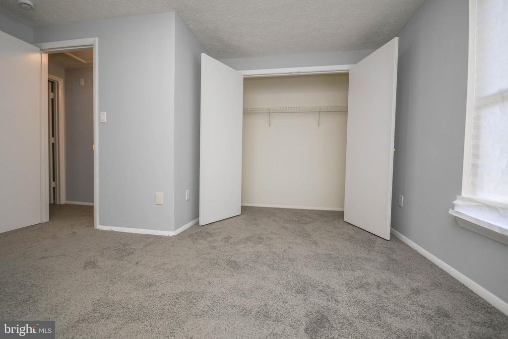 Image 34 of property listing at 332 SUTER RD, Baltimore, MD 21228