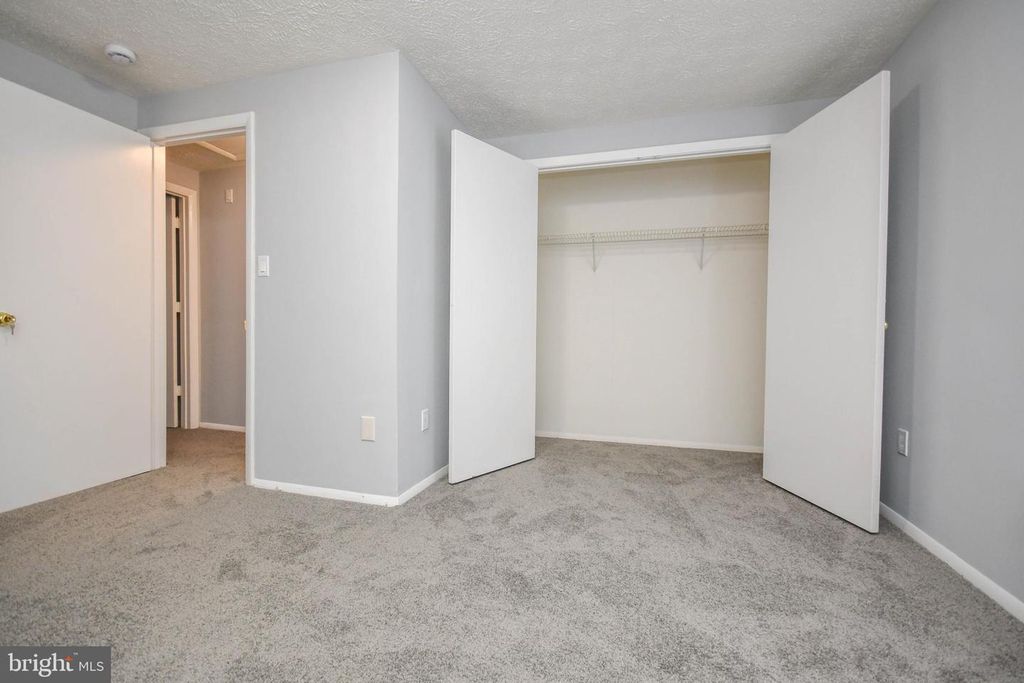 Image 36 of property listing at 332 SUTER RD, Baltimore, MD 21228