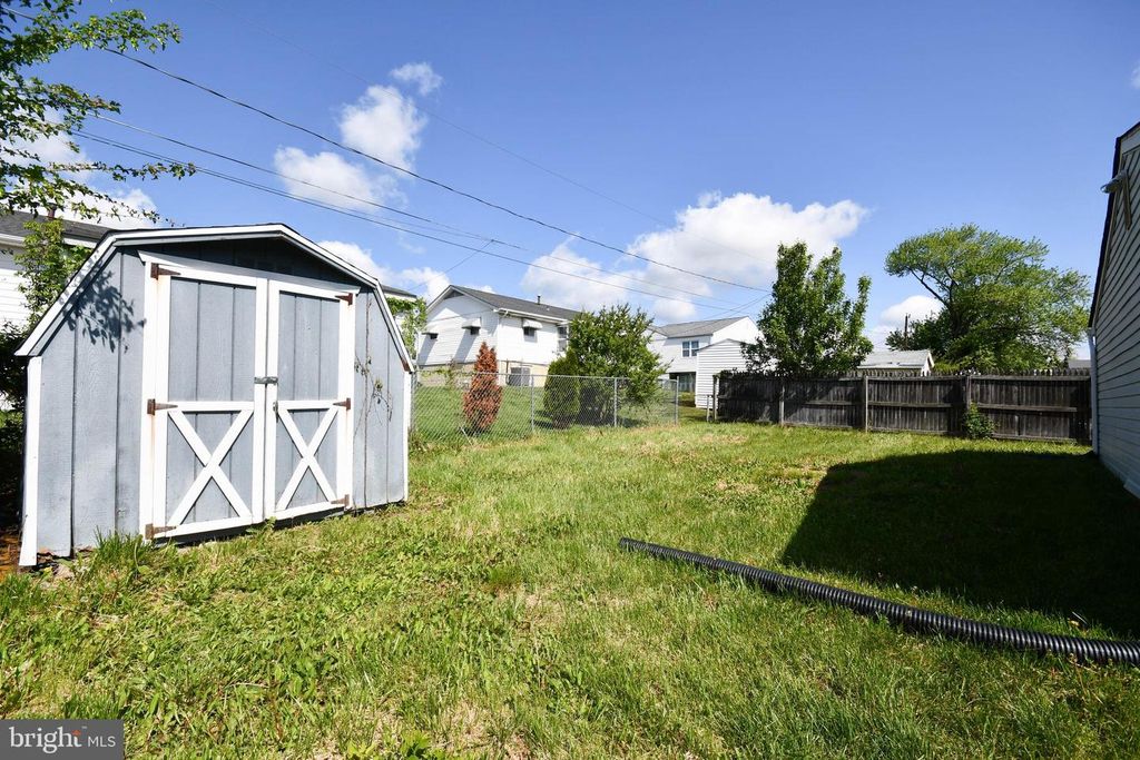 Image 39 of property listing at 332 SUTER RD, Baltimore, MD 21228