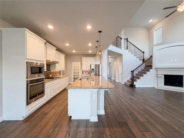 7115 Water Glen Lane, Manvel, TX 77578