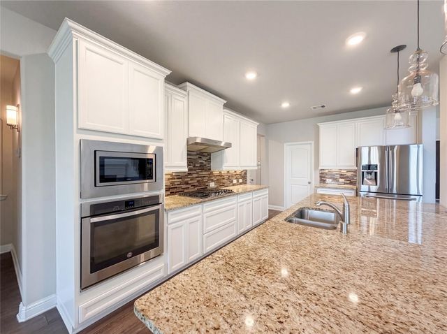 7115 Water Glen Lane, Manvel, TX 77578