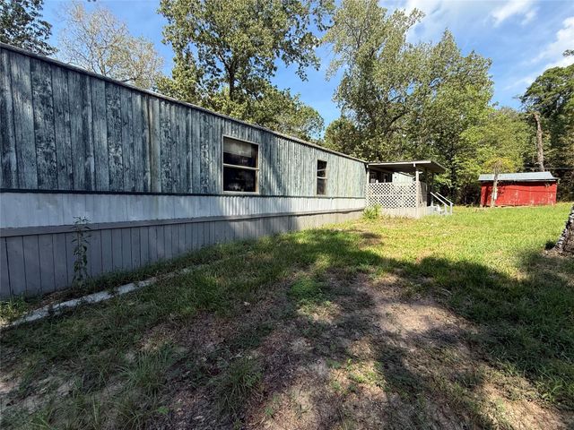 892 Hanks Street, Trinity, TX 75862